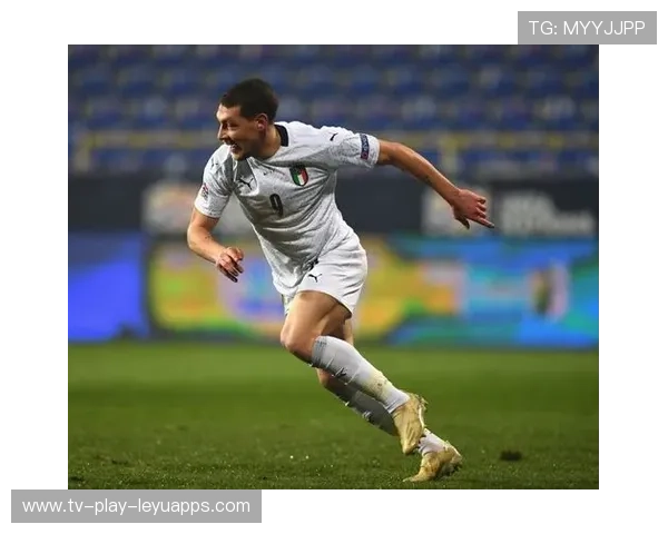 攀冰世界赛新纪录诞生,气候变化讨论被带热 攀冰世界赛新纪录诞生,气候变化讨论被带热