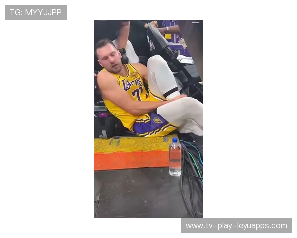 东契奇罕见发飙，裁判：我吹的不是哨，是剧情！，东契奇帅气视频