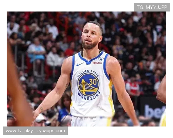 勇士大胜太阳，库里与穆迪的表现令人惊艳，勇士gm谈库里