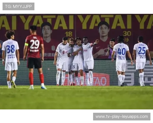 球员在中超赛场上表现稳定成为球队主力,中超球员怎么去客场比赛 球员在中超赛场上表现稳定成为球队主力,中超球员怎么去客场比赛