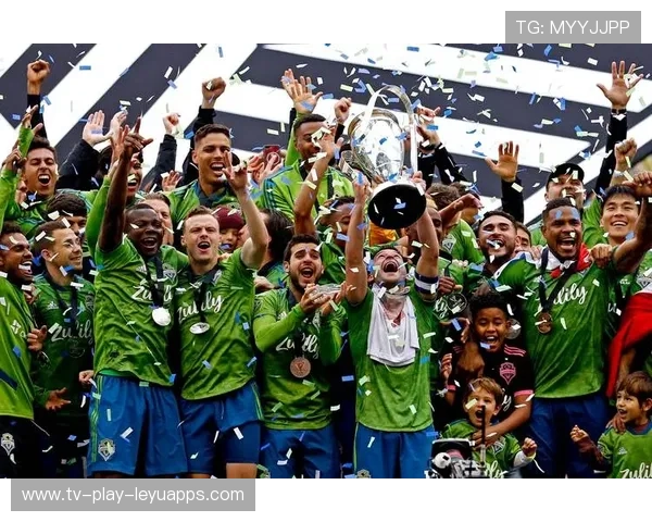 英国足球联赛积分榜持续变动，争冠悬念依旧，英国足球赛事等级